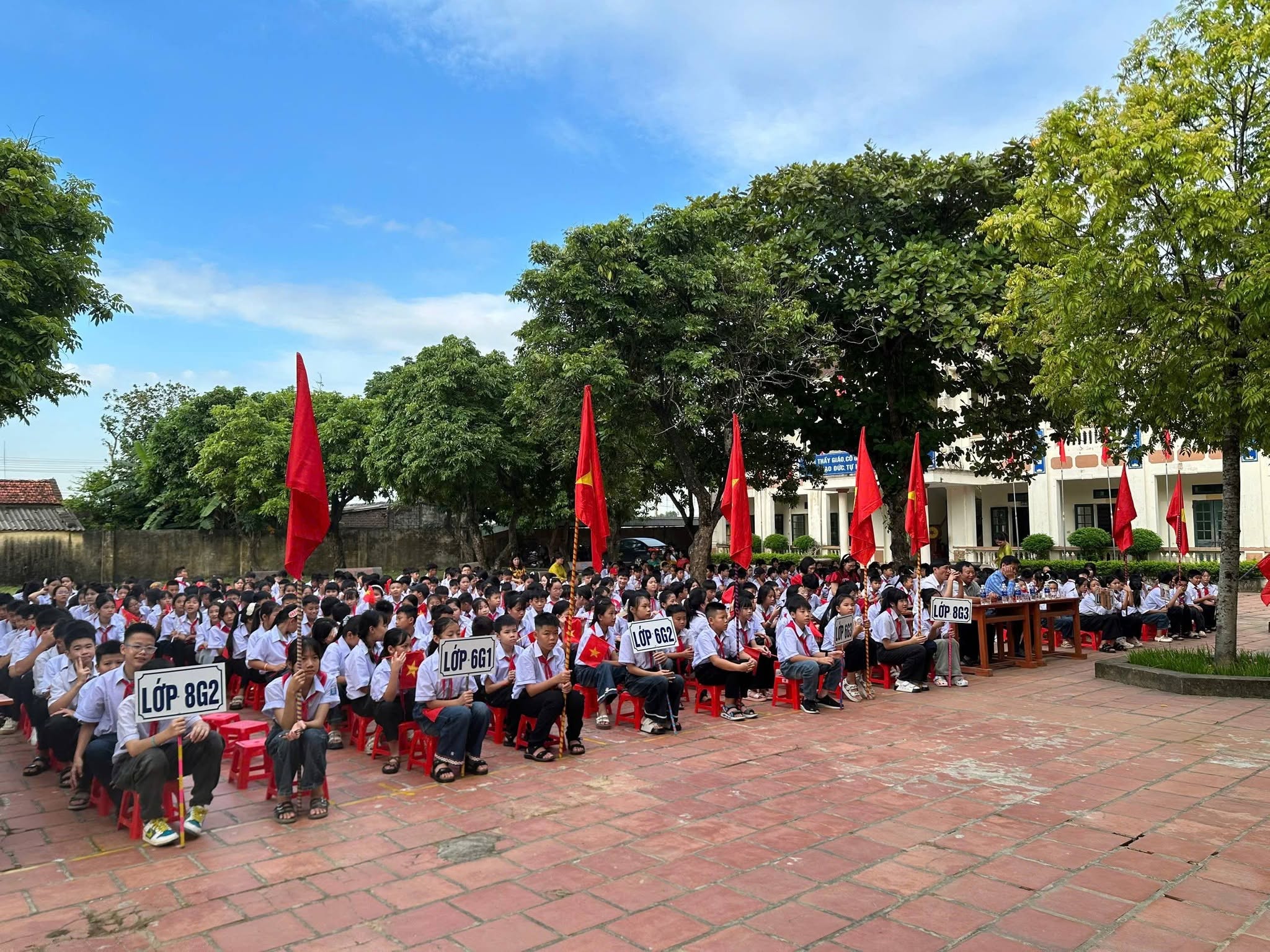 Anh-tin-bai